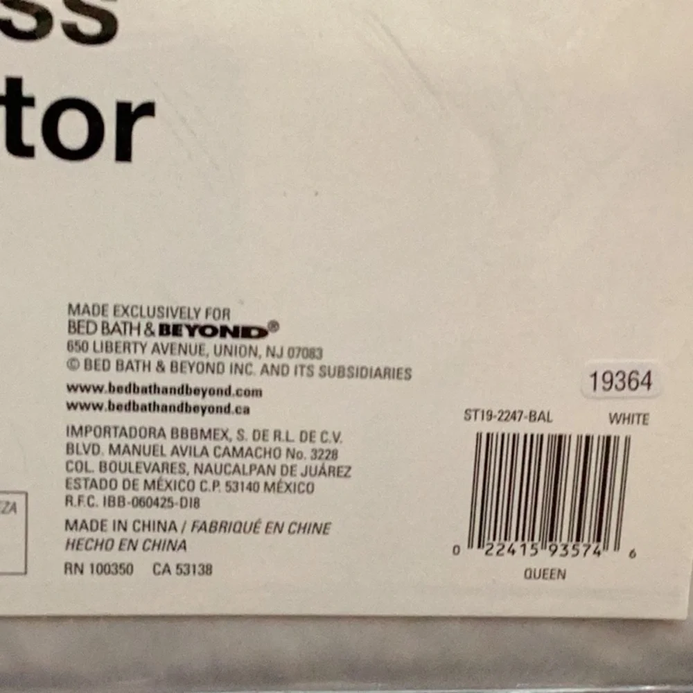 SALT Vinyl Waterproof 12 inch Mattress Cover  queen new